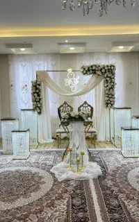 گل ارایی .تشریفات.کف استیج.تم تولد.سفره عقد