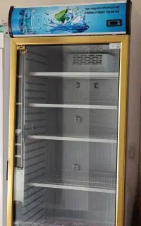 قفسه فروشگاهی
