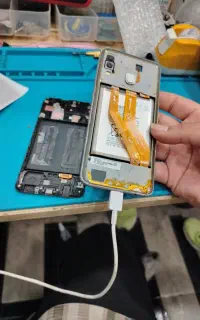 تعمیرات موبایل در محل شما