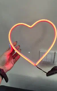 نئون قلبی