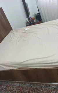 تخت و تشک