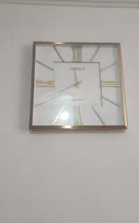ساعت دیواری