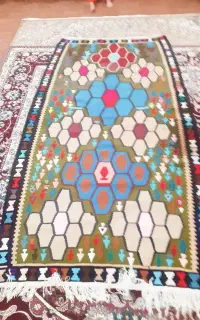 گلیم دستبافت قدیمی درحد