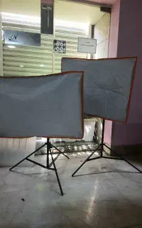 دو عدد سافت باکس نو همراه با لامپ