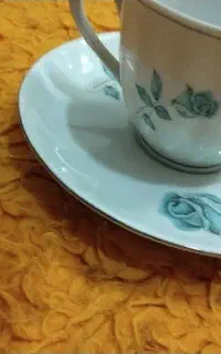 ۶عدد فنجان با نعلبکی عتیقه سالم سالم