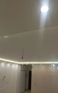 رنگ کاری ساختمان و درب و پنجره ی اهنی وچوبی