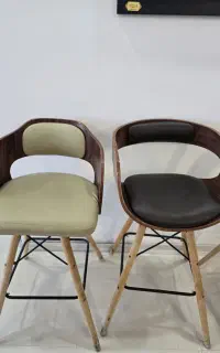 صندلی پایه دار