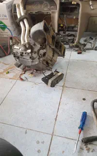 خدمات برق و کولر خودرو