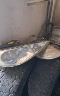 چراغ جلو ۲۰۶