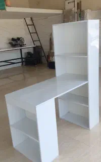 میز تحریر و کتابخانه مدل کنج