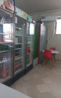 نیازمند نیرو  خدماتی و ساندویچ زن