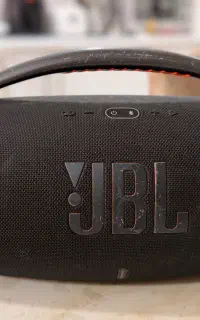 jbl boombox ۳