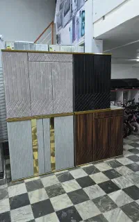 جاکفشی و آینه کنسول.