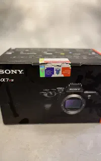 دوربین سونی آلفا 7 riv