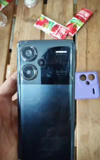 Note13proplus512ram12 فقط صحفه ترک دارد