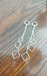 گوشواره و بدلیجات