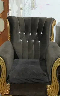 مبلمان ۹ نفره با میز وسط