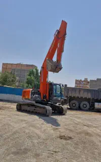 بیل مکانیکی زنجیری هیتاچی ۲۰۰