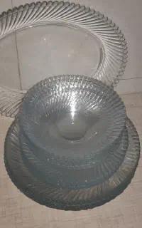 ظرف شیشه ای
