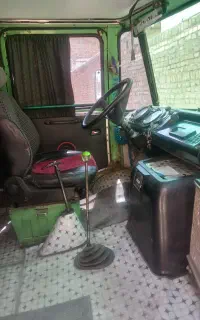 مینی‌بوس بنز سرحال