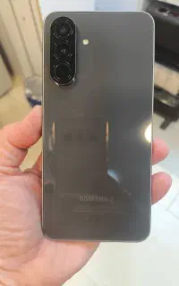 گوشی A56 رم 12و آیفون SE 2020