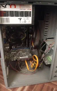 کیس کامپیوتر ویندوز ۱۰