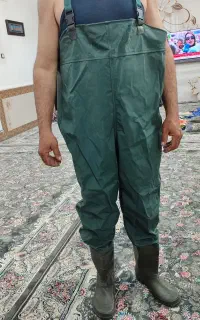 لباس ماهیگیری با چکمه
