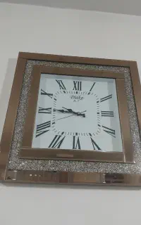 ساعت دیواری