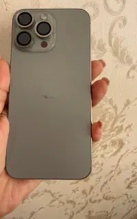 گوشی ۱۵پرومکس فوق العاده تمیز