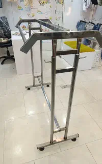 فروش اجناسی از مغازه پوشاک