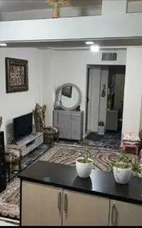 قائمیه/ 52 متری اجاره /سالن مربع /باسازی شده