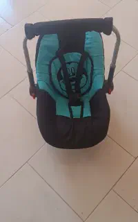 صندلی ماشین و کریر