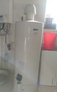 آبگرم کن ایستاده