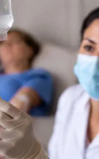 خدمات پرستاری در منزل/وصل سرم۲۰۰ت /تزریقات سیار