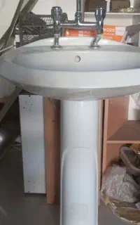 روشویی بزرگ باشیر و دیگر متعلقات