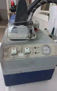 چرخ خیاطی و اتو
