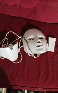 دستگاه ال ای دی ۷ کاره