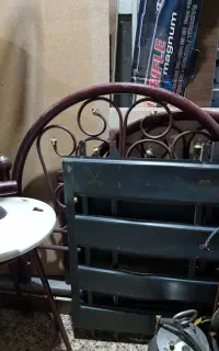 تختخواب یکنفره فلزی بدون ایراد تشک ندارد