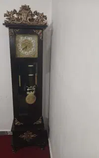 ساعت ایستاده صحیح و سالم
