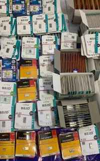 فلش و لوازم جانبی موبایل زیر قیمت بازار در زاهدان