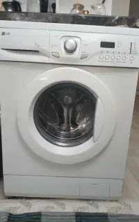 ال‌جی اصل خیلی کم استفاده شده