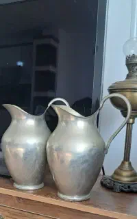 پارچ برنجی قدیمی و دودکش برنجی