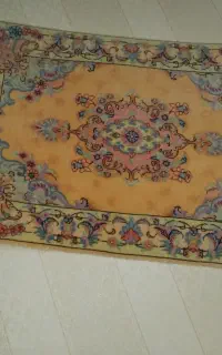 دار و قالی همراه با نخ و نقشه