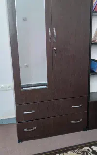 کمد و کتابخانه