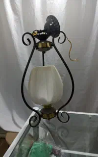 یک عدد لوستر