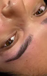خدمات آرایش دائم/کاشت ناخن/لیفت ابرو و مژه