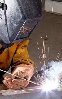 جوشکاری سیار/نقاشی درب ساختمان