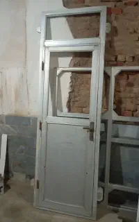 درب آلمنیوم