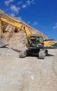 بیل مکانیکی هیوندا ۳۳۰ مدل ۲۰۱۴
