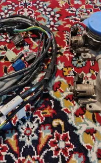 دریچه گاز و دسته سیم